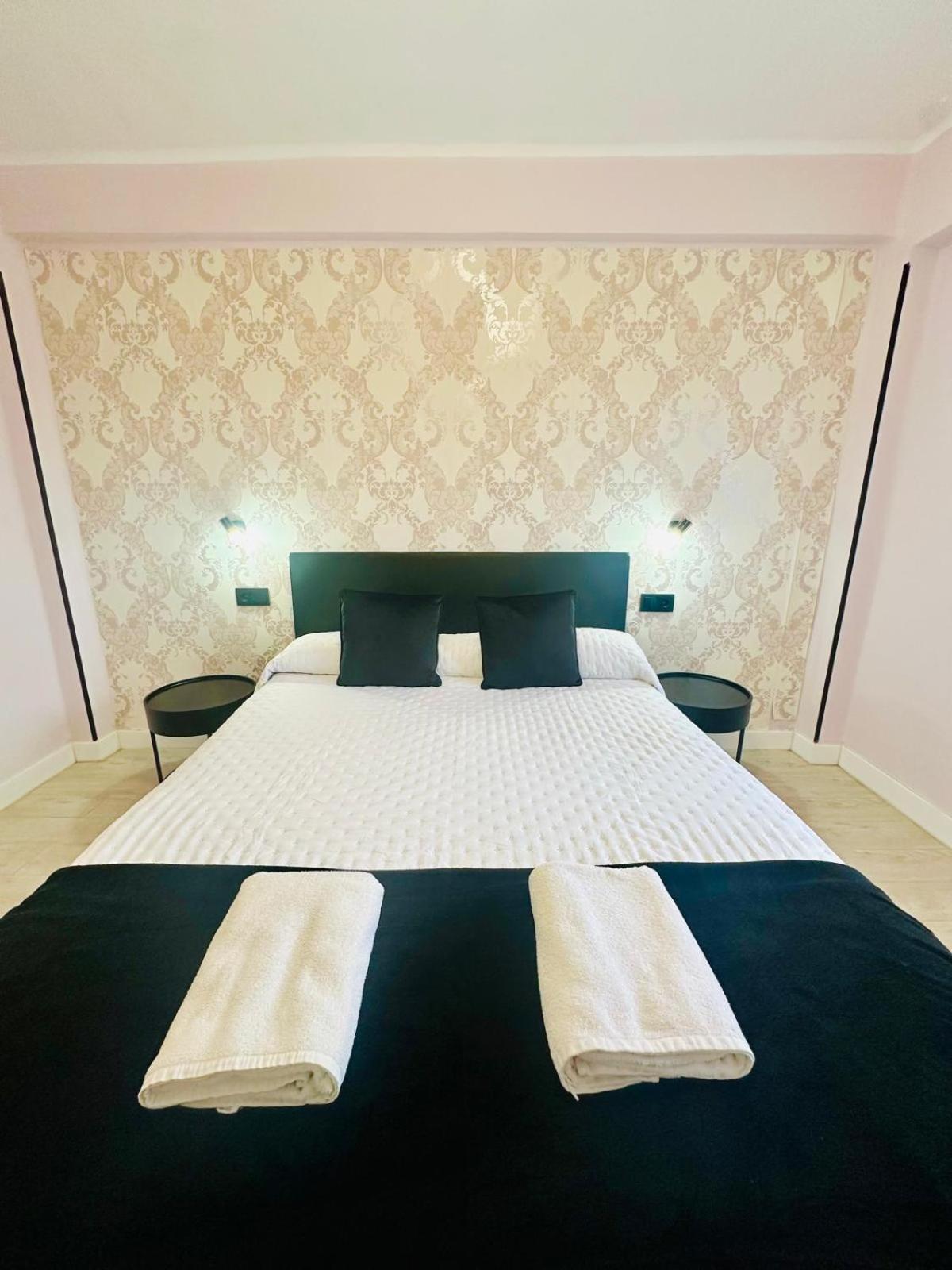 Imperium Apartamentos Centro Parking Gratis Mérida Exterior foto